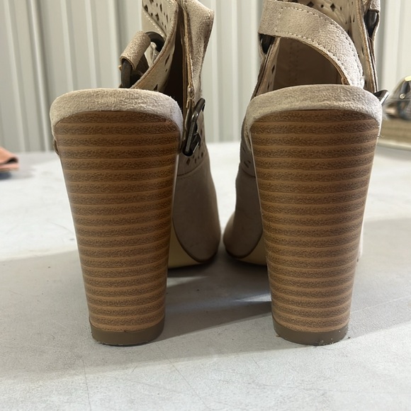 Just fab,size 7.5, tan - Picture 3 of 4